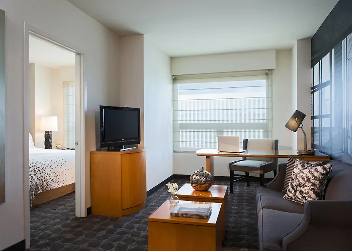 Hotel Renaissance Chicago O'hare