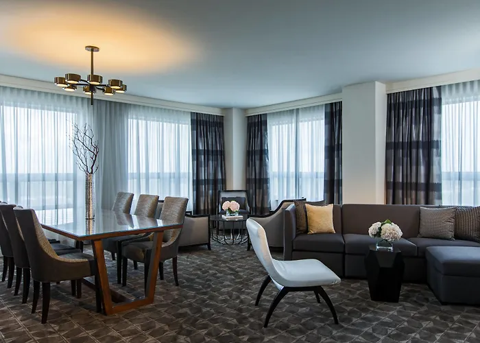 Hotel Renaissance Chicago O'hare