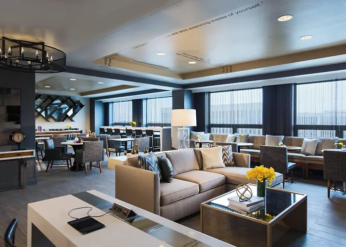 Renaissance Chicago O'hare Hotel 4*