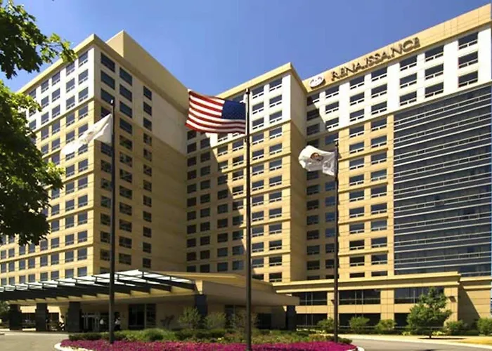 Hotel Renaissance Chicago O'hare 4*